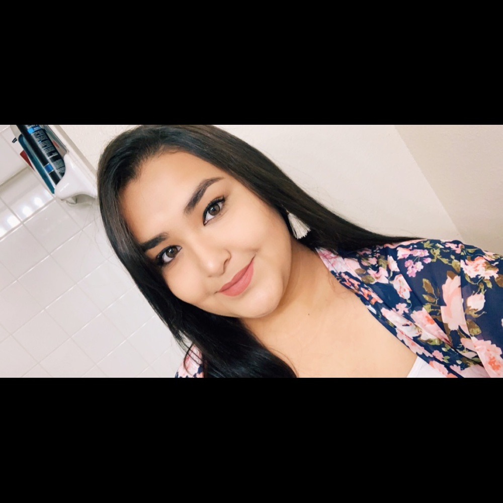 Meet your Posher, Yvonne